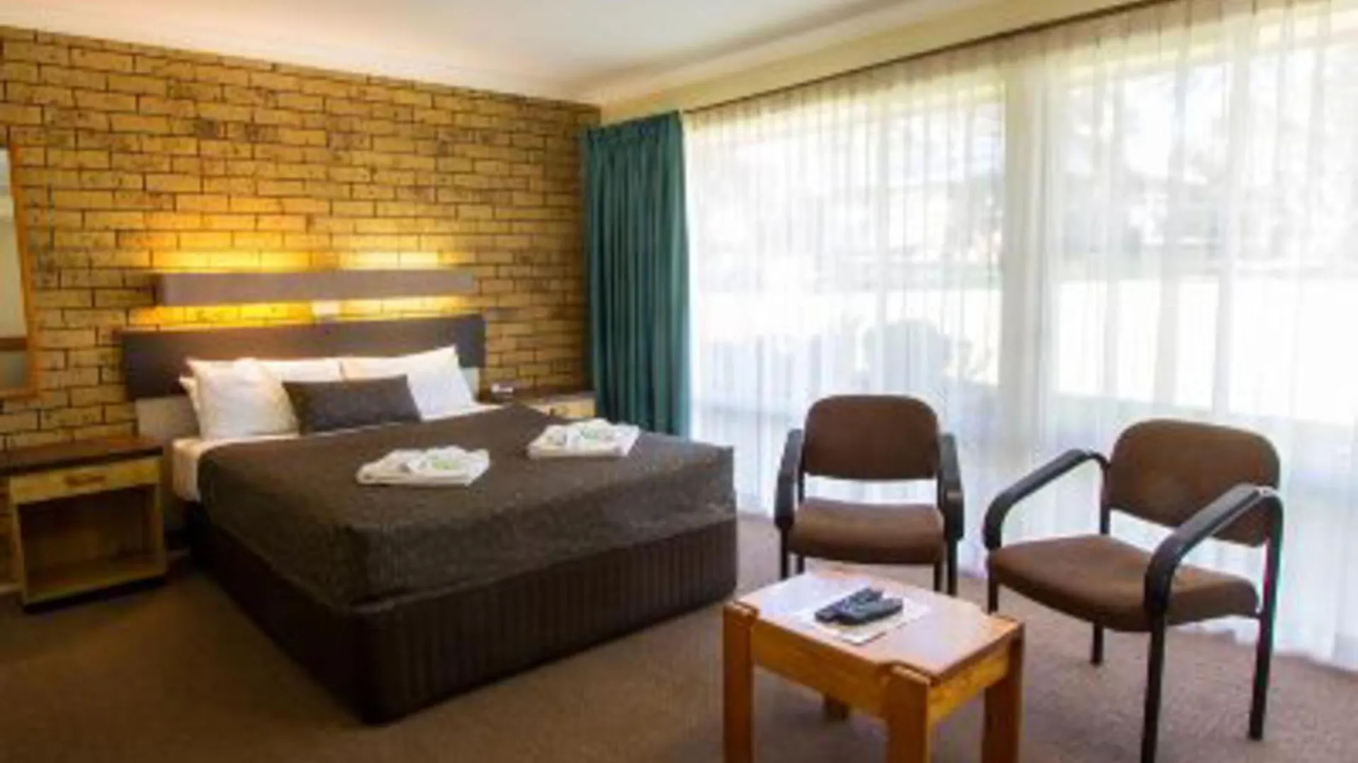 Toowoomba Motor Village 0*,  Australia